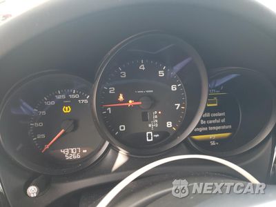 Zdjęcie 9 z 14 samochodu: 2020 PORSCHE MACAN VIN:WP1AA2A54LLB06332 - miniatura