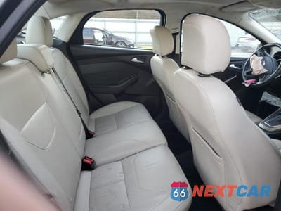 Zdjęcie 10 z 11 samochodu: 2018 FORD FOCUS TITANIUM VIN:1FADP3J24JL293941 - miniatura