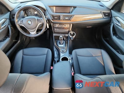 Zdjęcie 8 z 13 samochodu: 2014 BMW X1 SDRIVE28I VIN:WBAVM1C57EVW52208 - miniatura