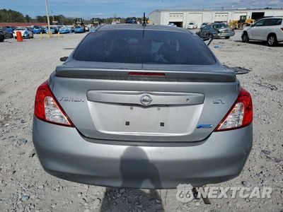 Zdjęcie 6 z 12 samochodu: 2014 NISSAN VERSA S VIN:3N1CN7AP7EK446202 - miniatura