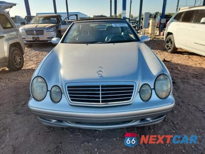 Piąte zdjęcie samochodu w środku: 2000 MERCEDES-BENZ CLK 320 VIN:WDBLK65G2YT029086 - miniatura