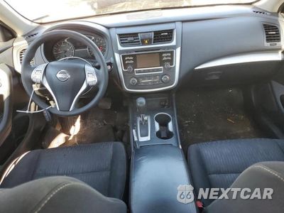 Zdjęcie 8 z 11 samochodu: 2017 NISSAN ALTIMA 2.5 VIN:1N4AL3AP2HN344300 - miniatura
