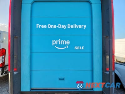 Zdjęcie 10 z 13 samochodu: 2023 RIVIAN EDV 700 DELIVERY VAN VIN:7FCEHEB71PN005947 - miniatura