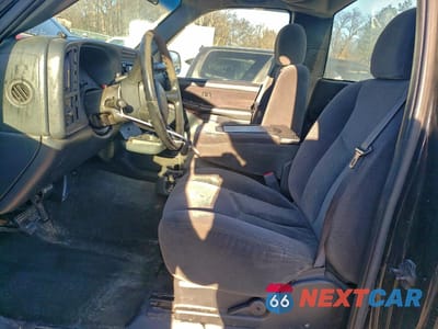 Zdjęcie 7 z 14 samochodu: 2000 GMC NEW SIERRA K1500 VIN:1GTEK14T2YZ168952 - miniatura