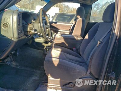 Zdjęcie 7 z 14 samochodu: 2000 GMC NEW SIERRA K1500 VIN:1GTEK14T2YZ168952 - miniatura