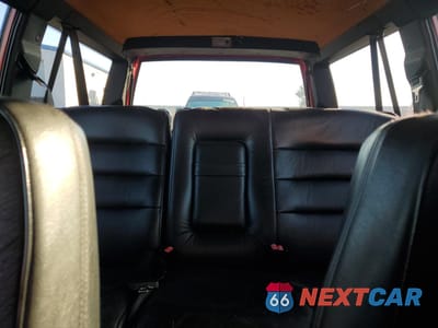 Zdjęcie 10 z 14 samochodu: 1989 VOLVO 740 VIN:YV1FA8758K1229122 - miniatura