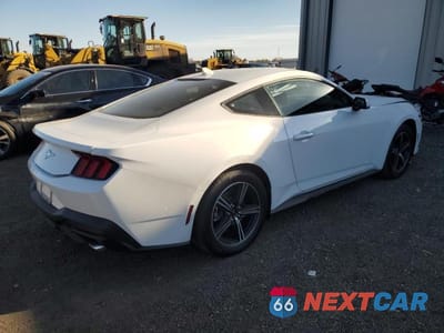 Trzecie zdjęcie samochodu z tyłu: 2025 FORD MUSTANG VIN:1FA6P8TH5S5119275 - miniatura