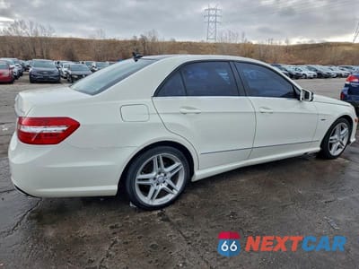 Trzecie zdjęcie samochodu z tyłu: 2012 MERCEDES-BENZ E 350 4MATIC VIN:WDDHF8JB5CA575389 - miniatura