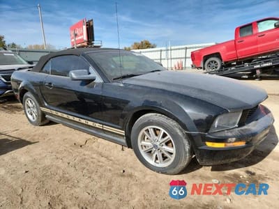 Czwarte zdjęcie samochodu z boku: 2005 FORD MUSTANG VIN:1ZVHT84N955242436 - miniatura