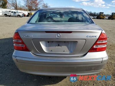 Zdjęcie 6 z 11 samochodu: 2003 MERCEDES-BENZ C 240 4MATIC VIN:WDBRF81JX3F357746 - miniatura