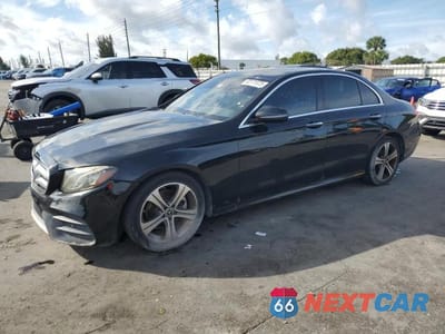 2018 MERCEDES-BENZ E 300 WDDZF4JB3JA389196 - główne zdjęcie licytacji z USA - miniatura