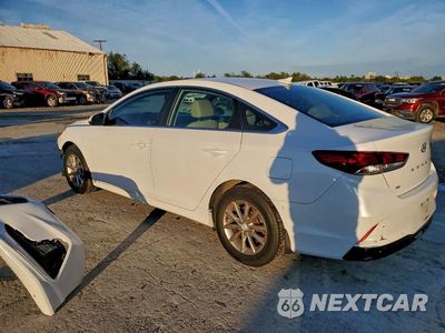 Trzecie zdjęcie samochodu z tyłu: 2018 HYUNDAI SONATA SE VIN:5NPE24AF6JH671624 - miniatura