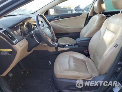 Zdjęcie 7 z 11 samochodu: 2013 HYUNDAI SONATA SE VIN:5NPEC4AC1DH641129 - miniatura