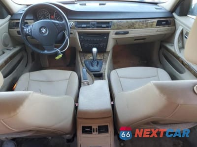 Zdjęcie 8 z 11 samochodu: 2006 BMW 325 I VIN:WBAVB13516PT11205 - miniatura