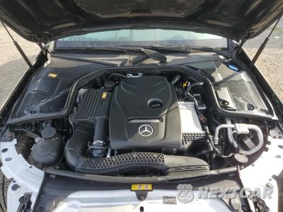 Zdjęcie 11 z 15 samochodu: 2016 MERCEDES-BENZ C 300 VIN:55SWF4JB6GU119469 - miniatura