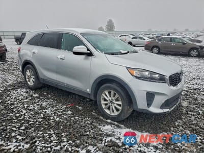 Czwarte zdjęcie samochodu z boku: 2019 KIA SORENTO LX VIN:5XYPGDA53KG485369 - miniatura