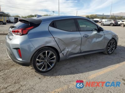Trzecie zdjęcie samochodu z tyłu: 2020 HYUNDAI VELOSTER BASE VIN:KMHTG6AF9LU029472 - miniatura