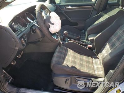Zdjęcie 7 z 13 samochodu: 2017 VOLKSWAGEN GTI S VIN:3VW5T7AU9HM047573 - miniatura