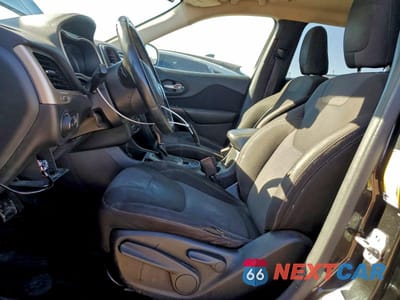 Zdjęcie 7 z 13 samochodu: 2015 JEEP CHEROKEE LATITUDE VIN:1C4PJLCB8FW683310 - miniatura