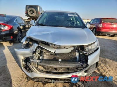 Piąte zdjęcie samochodu w środku: 2022 CHEVROLET TRAX LS VIN:KL7CJNSM3NB545187 - miniatura