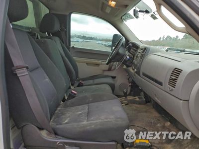 Zdjęcie 10 z 15 samochodu: 2013 CHEVROLET SILVERADO K3500 VIN:1GB3KZC84DF106679 - miniatura