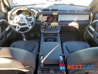 Zdjęcie 8 z 11 samochodu: 2024 LAND ROVER DEFENDER 110 S VIN:SALEJ7EX2R2258239 - miniatura