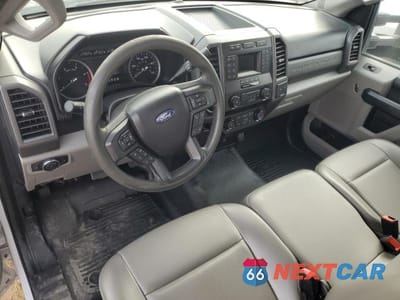 Zdjęcie 8 z 11 samochodu: 2020 FORD F350 SUPER DUTY VIN:1FDRF3GT0LEE86755 - miniatura