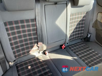 Zdjęcie 6 z 10 samochodu: 2009 VOLKSWAGEN GTI VIN:WVWFD71K89W137222 - miniatura