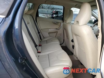 Zdjęcie 11 z 12 samochodu: 2010 VOLVO XC60 VIN:YV4992DZ5A2079377 - miniatura