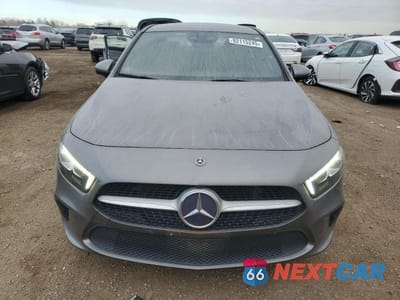 Piąte zdjęcie samochodu w środku: 2020 MERCEDES-BENZ A 220 VIN:WDD3G4EB5LW041645 - miniatura