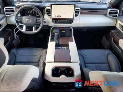 Zdjęcie 8 z 17 samochodu: 2024 TOYOTA SEQUOIA SR5 VIN:7SVAAABA1RX040272 - miniatura