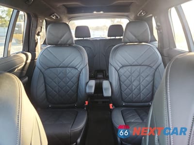 Zdjęcie 10 z 16 samochodu: 2025 BMW X7 XDRIVE40I VIN:5UX23EM04S9Y07738 - miniatura