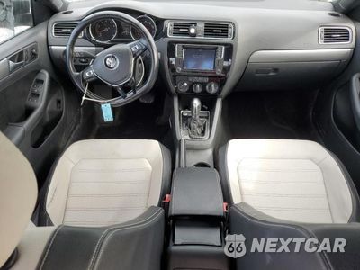 Zdjęcie 8 z 12 samochodu: 2016 VOLKSWAGEN JETTA SPORT VIN:3VWD17AJ9GM335177 - miniatura
