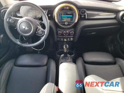Zdjęcie 8 z 11 samochodu: 2021 MINI COOPER SE VIN:WMWXP3C07M2N26642 - miniatura