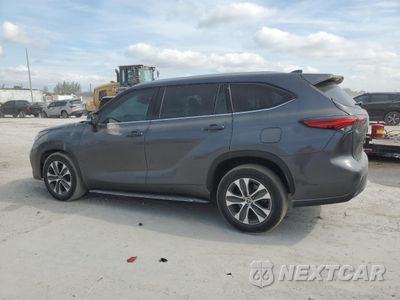 Drugie zdjęcie samochodu z przodu: 2022 TOYOTA HIGHLANDER XLE VIN:5TDGZRAHXNS135987 - miniatura