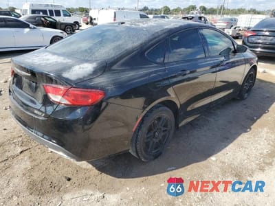 Trzecie zdjęcie samochodu z tyłu: 2015 CHRYSLER 200 S VIN:1C3CCCBG8FN758796 - miniatura