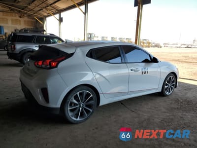 Trzecie zdjęcie samochodu z tyłu: 2020 HYUNDAI VELOSTER BASE VIN:KMHTG6AF3LU028737 - miniatura