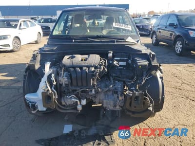 Piąte zdjęcie samochodu w środku: 2021 KIA SOUL LX VIN:KNDJ23AU0M7760296 - miniatura