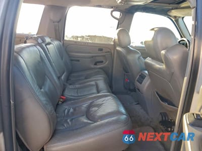 Zdjęcie 11 z 12 samochodu: 2005 CHEVROLET SUBURBAN C1500 VIN:3GNEC16Z15G253525 - miniatura