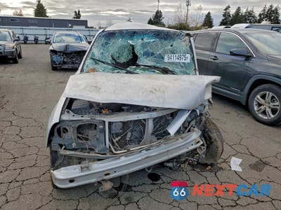 Piąte zdjęcie samochodu w środku: 2000 CHEVROLET TRACKER VIN:2CNBJ13C6Y6910753 - miniatura