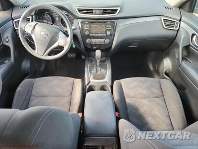 Zdjęcie 8 z 14 samochodu: 2016 NISSAN ROGUE S VIN:KNMAT2MV0GP651000 - miniatura