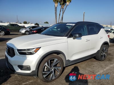 2020 VOLVO XC40 T5 R-DESIGN YV4162UM1L2246315 - główne zdjęcie licytacji z USA - miniatura
