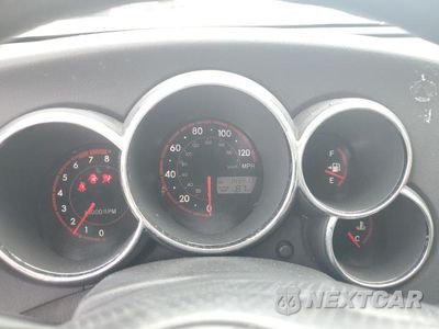 Zdjęcie 9 z 12 samochodu: 2006 TOYOTA COROLLA MATRIX XR VIN:2T1KR32E16C620301 - miniatura