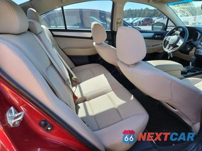 Zdjęcie 10 z 12 samochodu: 2017 SUBARU LEGACY 2.5I PREMIUM VIN:4S3BNAC64H3040804 - miniatura