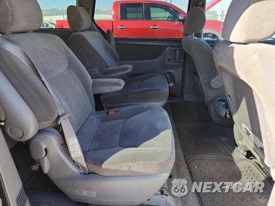 Zdjęcie 11 z 13 samochodu: 2004 TOYOTA SIENNA CE VIN:5TDZA23CX4S150836 - miniatura