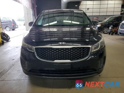 Piąte zdjęcie samochodu w środku: 2017 KIA SEDONA L VIN:KNDMA5C15H6291720 - miniatura