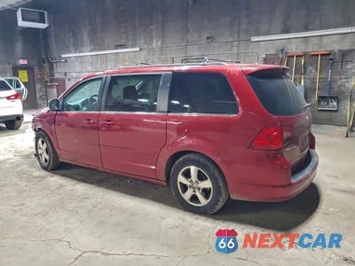 Drugie zdjęcie samochodu z przodu: 2011 VOLKSWAGEN ROUTAN SE VIN:2V4RW3DG8BR668318 - miniatura