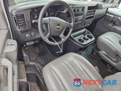Zdjęcie 8 z 13 samochodu: 2020 CHEVROLET EXPRESS G2 VAN VIN:1GCWGAF19L1270886 - miniatura