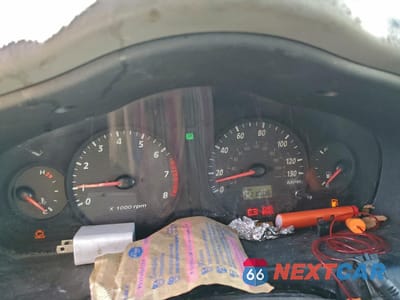 Zdjęcie 9 z 14 samochodu: 2003 HYUNDAI SANTA FE GLS VIN:KM8SC73E23U464917 - miniatura