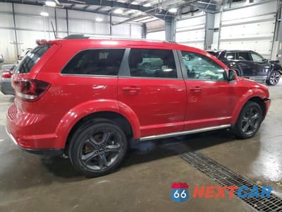 Trzecie zdjęcie samochodu z tyłu: 2019 DODGE JOURNEY CROSSROAD VIN:3C4PDCGG0KT858016 - miniatura